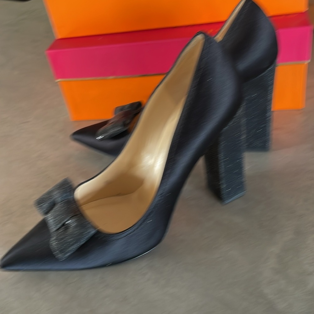 KATE SPADE-HOT Tuxedo HEELS! original box and dust bag!